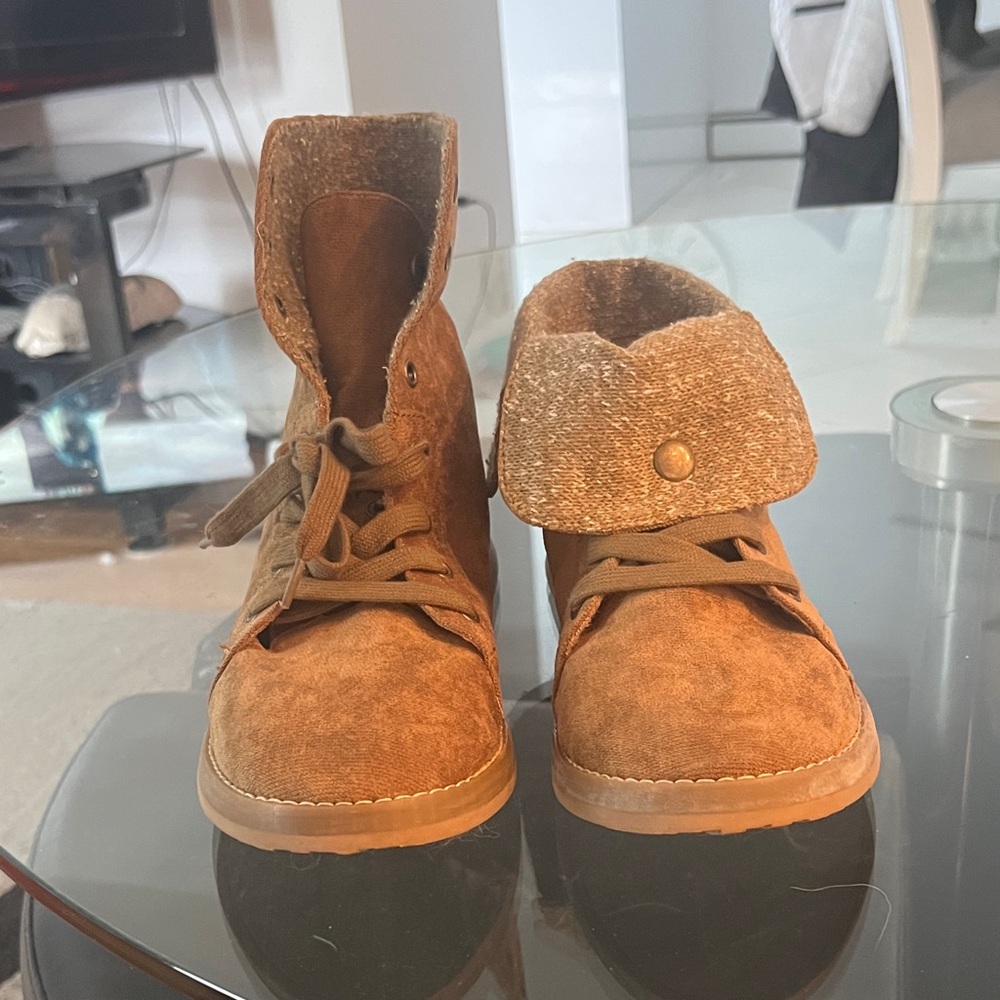 Rocket Dog Fold-Over Suede Shoes in Brown
